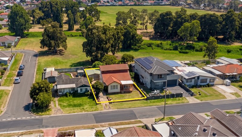 Photo - 11 Duke Street, Canley Heights NSW 2166 - Image 11