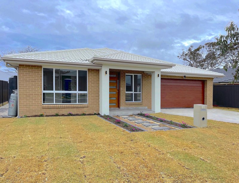 Photo - 11 Dulcimere Street, Tahmoor NSW 2573 - Image 1