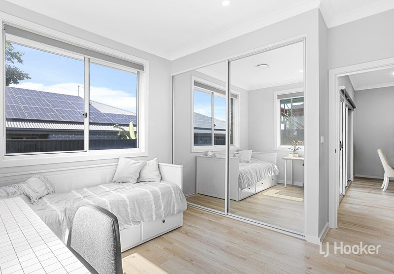 Photo - 11 Dulcimere Street, Tahmoor NSW 2573 - Image 4