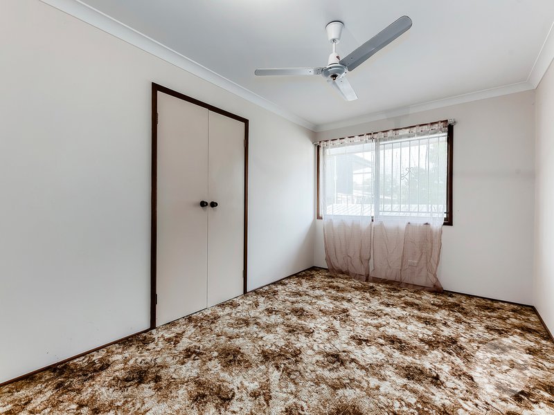 Photo - 11 Dunaway Street, Mcdowall QLD 4053 - Image 12