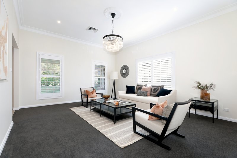Photo - 11 Duncan Close, Glenmore Park NSW 2745 - Image 4