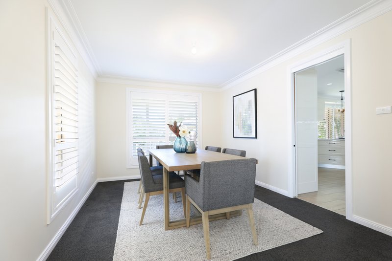 Photo - 11 Duncan Close, Glenmore Park NSW 2745 - Image 6