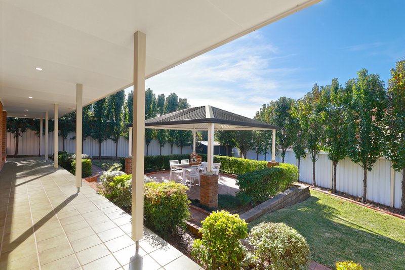 Photo - 11 Duncan Close, Glenmore Park NSW 2745 - Image 11