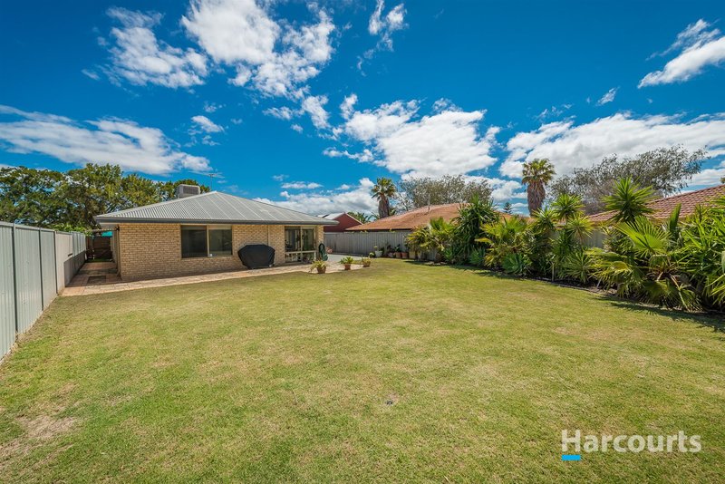 Photo - 11 Duncombe Grove, Quinns Rocks WA 6030 - Image 2