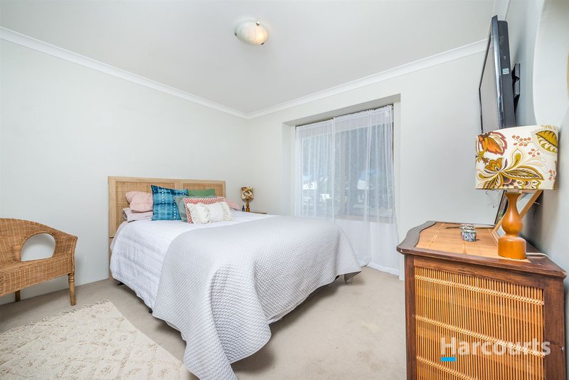 Photo - 11 Duncombe Grove, Quinns Rocks WA 6030 - Image 7