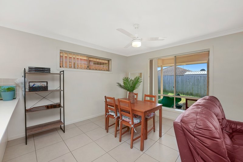 Photo - 11 Dunes Crescent, North Lakes QLD 4509 - Image 7