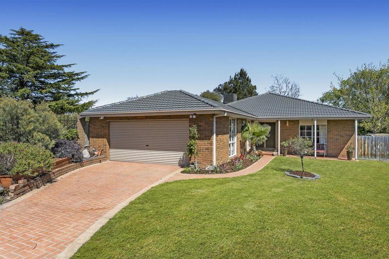 Photo - 11 Dunnell Rise, Berwick VIC 3806 - Image 1