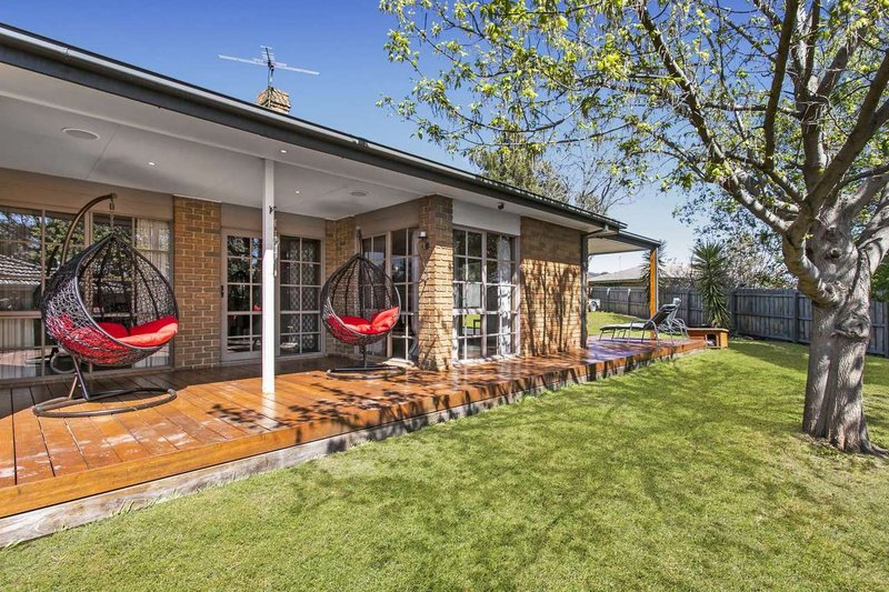 Photo - 11 Dunnell Rise, Berwick VIC 3806 - Image 10