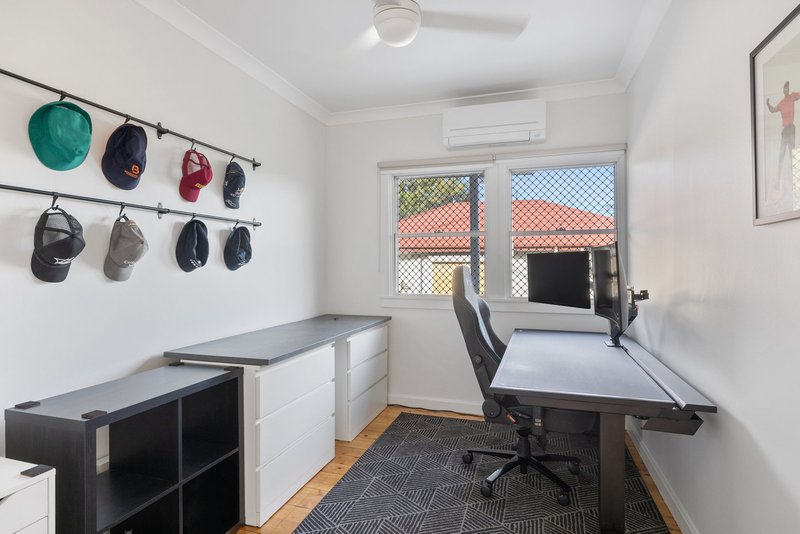Photo - 11 Dunsford Street, Zillmere QLD 4034 - Image 12