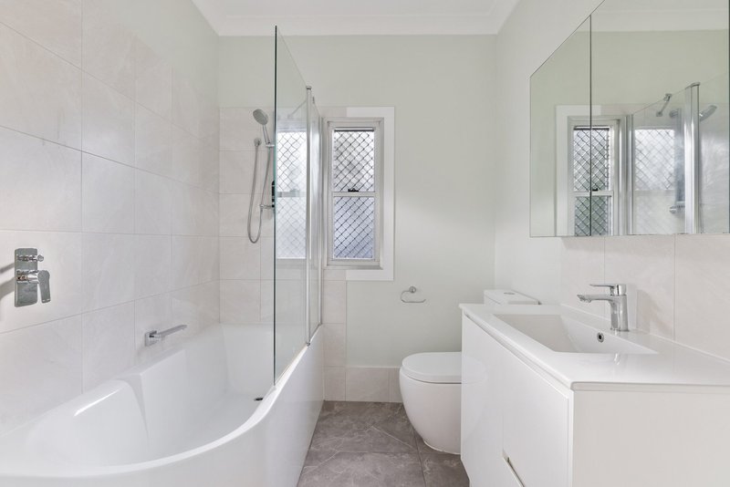 Photo - 11 Dunsford Street, Zillmere QLD 4034 - Image 14