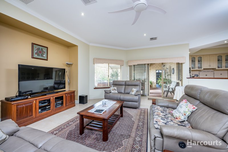 Photo - 11 Durban Way, Quinns Rocks WA 6030 - Image 11