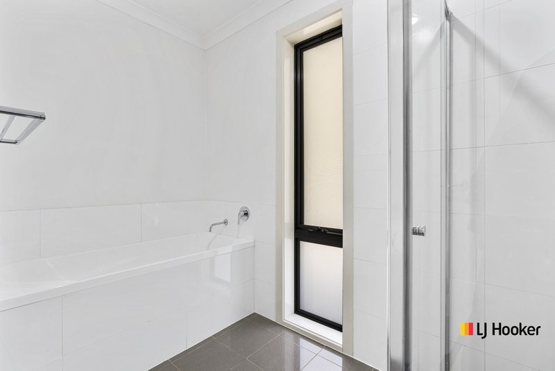 Photo - 11 Dyindan Street, Ngunnawal ACT 2913 - Image 12