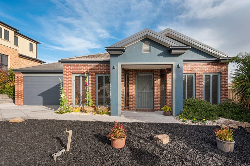 11 Eagleview Way, Craigieburn VIC 3064