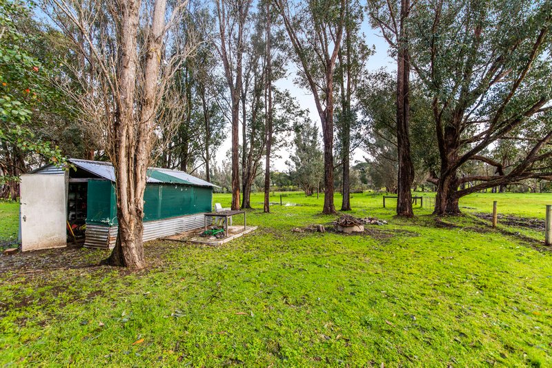 Photo - 11 East Nannup Rd , Nannup WA 6275 - Image 15