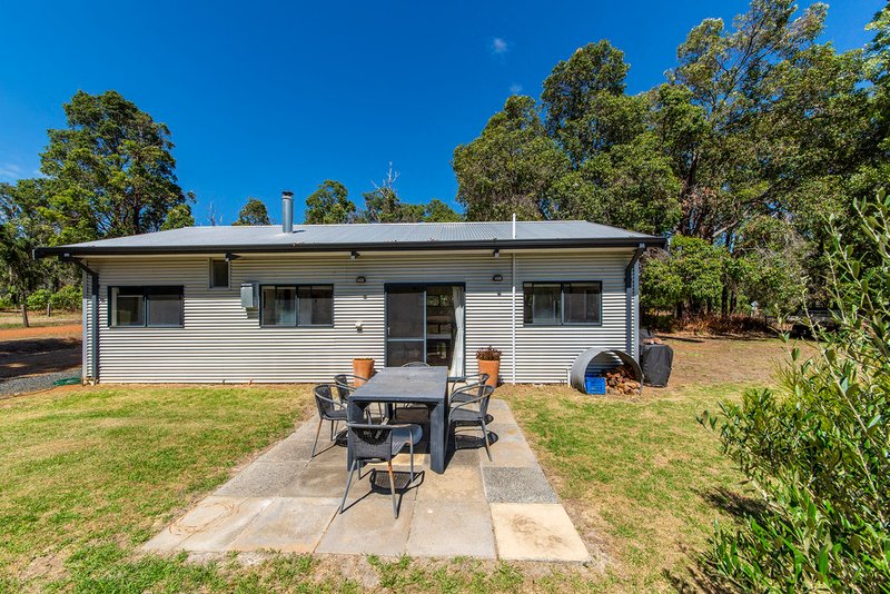 Photo - 11 East Nannup Rd , Nannup WA 6275 - Image 16