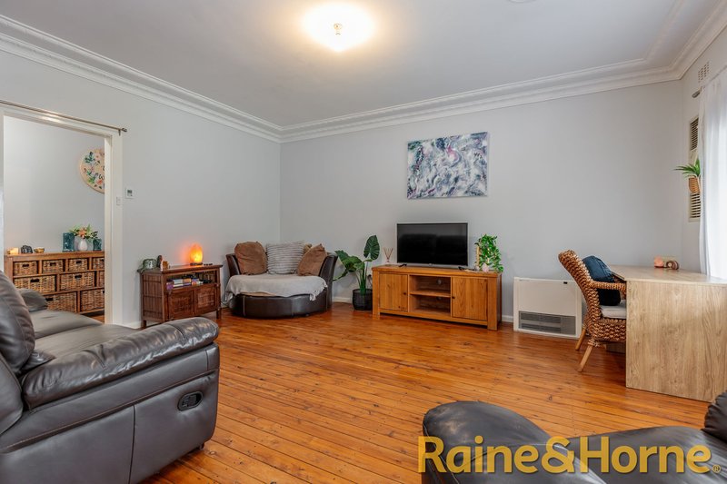 Photo - 11 East Street, Dubbo NSW 2830 - Image 4