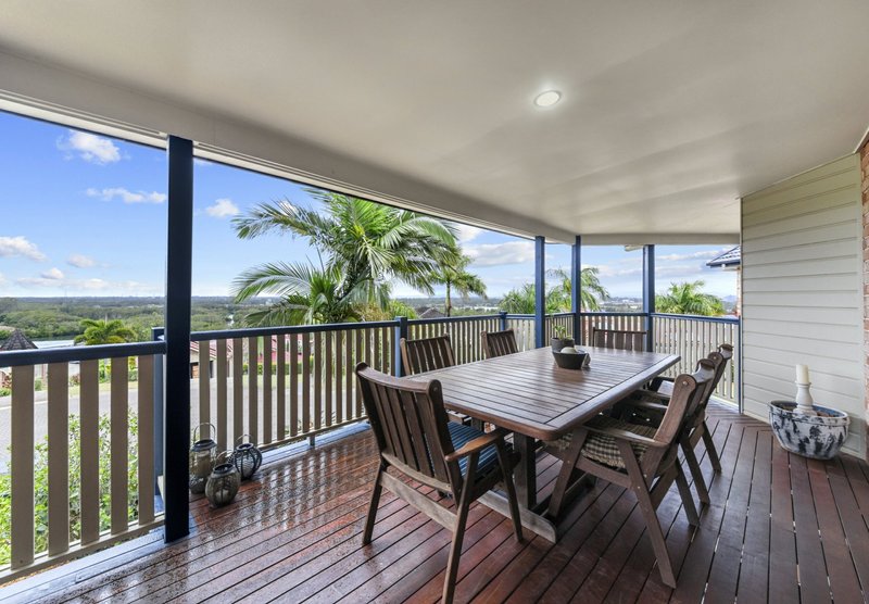 Photo - 11 Edgewater Court, Murrumba Downs QLD 4503 - Image 14