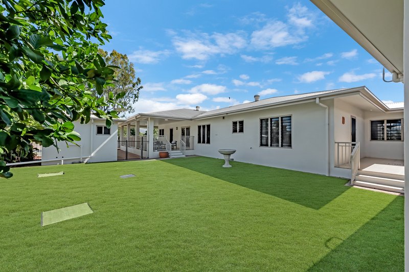 Photo - 11 Edgewater Terrace, Idalia QLD 4811 - Image 4