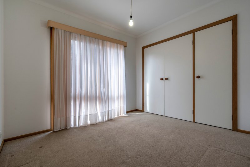 Photo - 1/1 Edington Way, Craigieburn VIC 3064 - Image 6