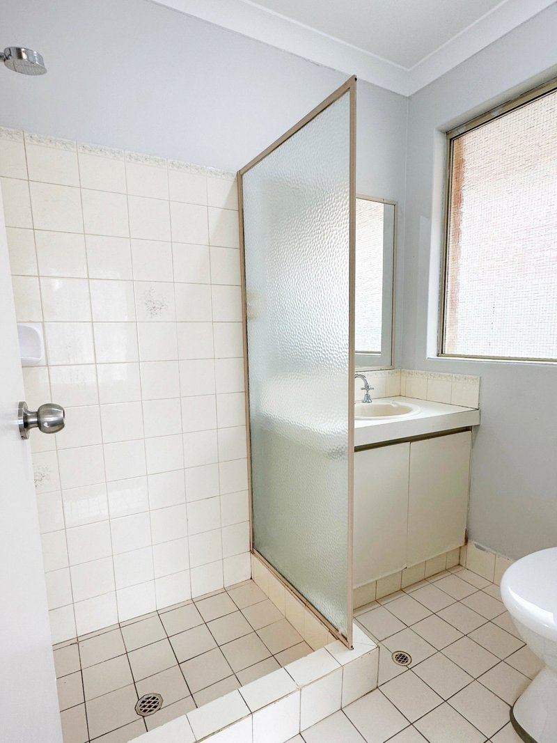 Photo - 11 Edwards Street, Leda WA 6170 - Image 5