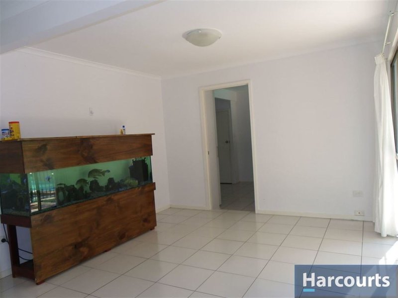 Photo - 11 Egret St , Bongaree QLD 4507 - Image 6