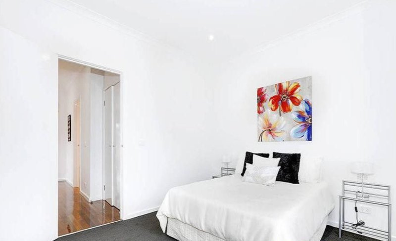 Photo - 1/1 Eileen Street, Hadfield VIC 3046 - Image 4
