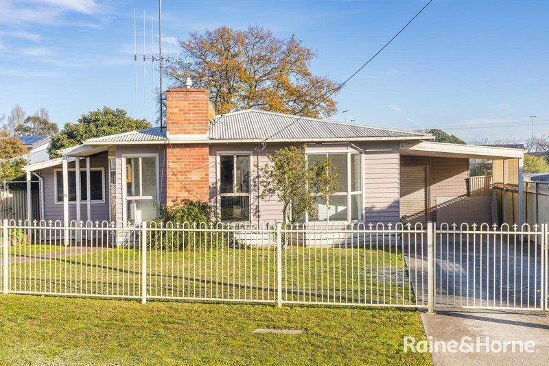 11 Elizabeth Avenue, Kyneton VIC 3444