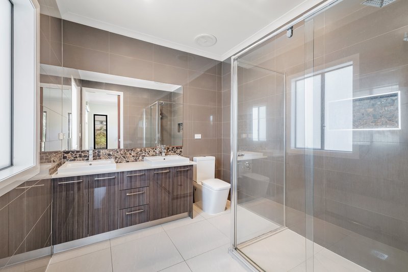 Photo - 11 Elk Way, Wollert VIC 3750 - Image 7