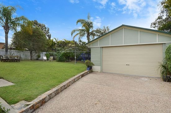 Photo - 11 Ellena Avenue, Greenslopes QLD 4120 - Image 3