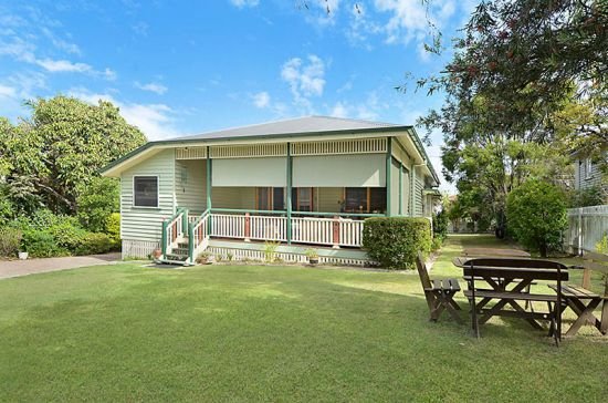 Photo - 11 Ellena Avenue, Greenslopes QLD 4120 - Image 14