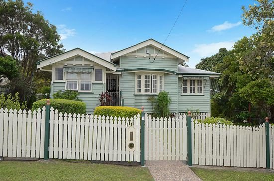 Photo - 11 Ellena Avenue, Greenslopes QLD 4120 - Image 15