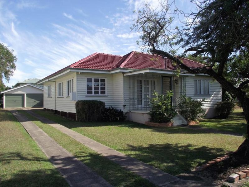 Photo - 11 Elliott Street, Silkstone QLD 4304 - Image 1