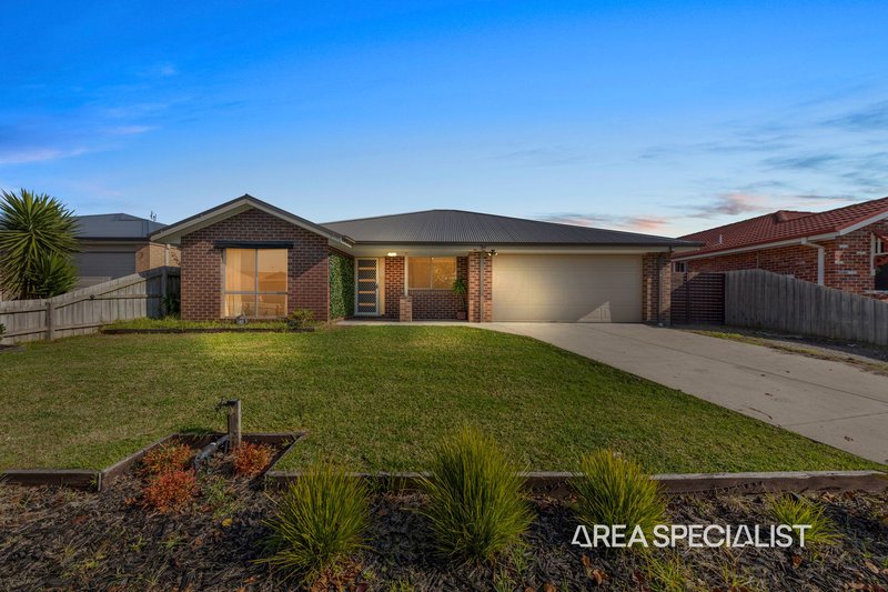 Photo - 11 Emerald Crescent, Koo Wee Rup VIC 3981 - Image 2