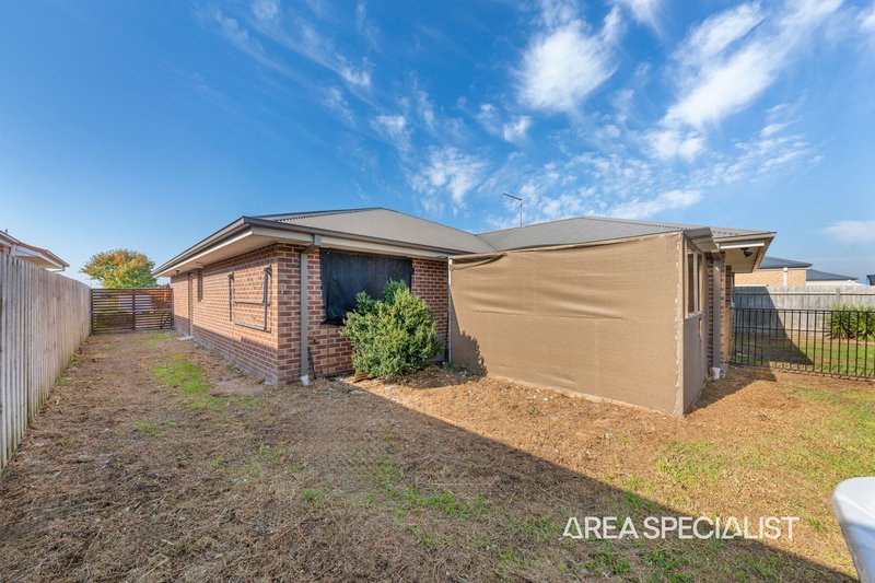 Photo - 11 Emerald Crescent, Koo Wee Rup VIC 3981 - Image 17