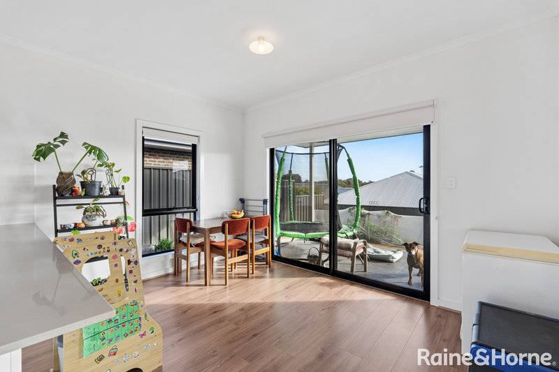 Photo - 11 Emerald Way, Mount Barker SA 5251 - Image 5
