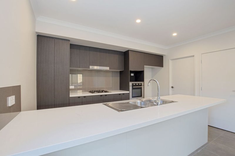 Photo - 1/1 Emilia Street, Coomera QLD 4209 - Image 5