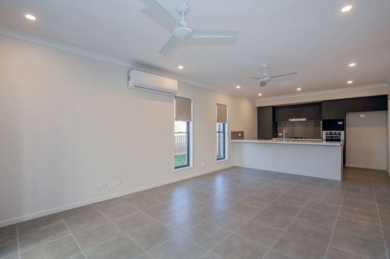 Photo - 1/1 Emilia Street, Coomera QLD 4209 - Image 7