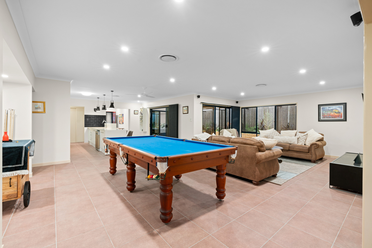 11 Emmaville Crescent, Ormeau, QLD 4208 - Image 4