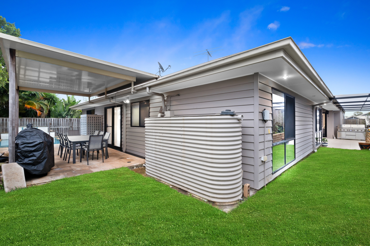 11 Emmaville Crescent, Ormeau, QLD 4208 - Image 9