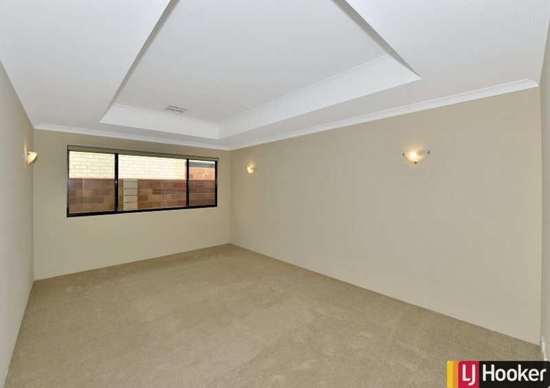 Photo - 11 Endeavour Circle, Wannanup WA 6210 - Image 5