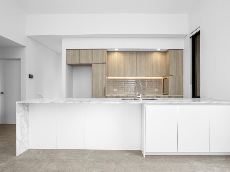 Photo - 1/1 Enderby Close, North Coogee WA 6163 - Image 2