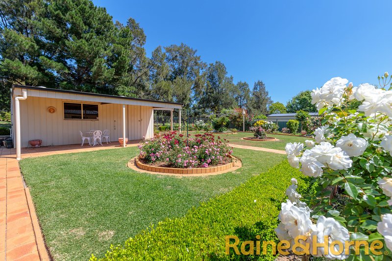 Photo - 11 Englewood Avenue, Dubbo NSW 2830 - Image 12