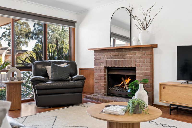 Photo - 11 Epacris Court, Langwarrin VIC 3910 - Image 3