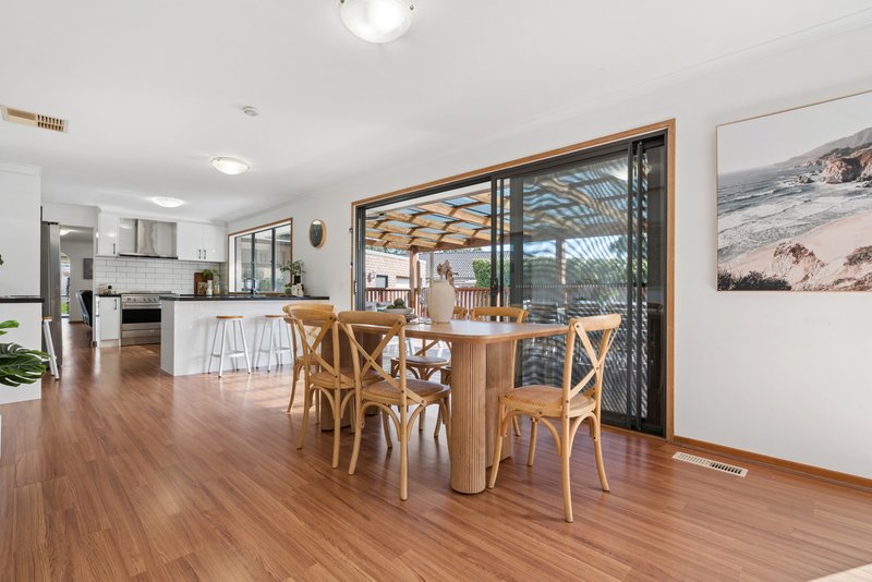 Photo - 11 Epacris Court, Langwarrin VIC 3910 - Image 6