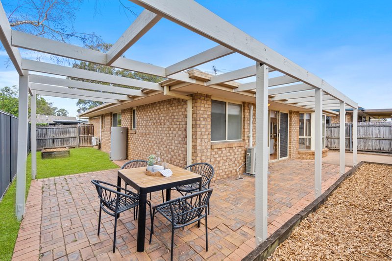 Photo - 11 Erncroft Place, Rocklea QLD 4106 - Image 10