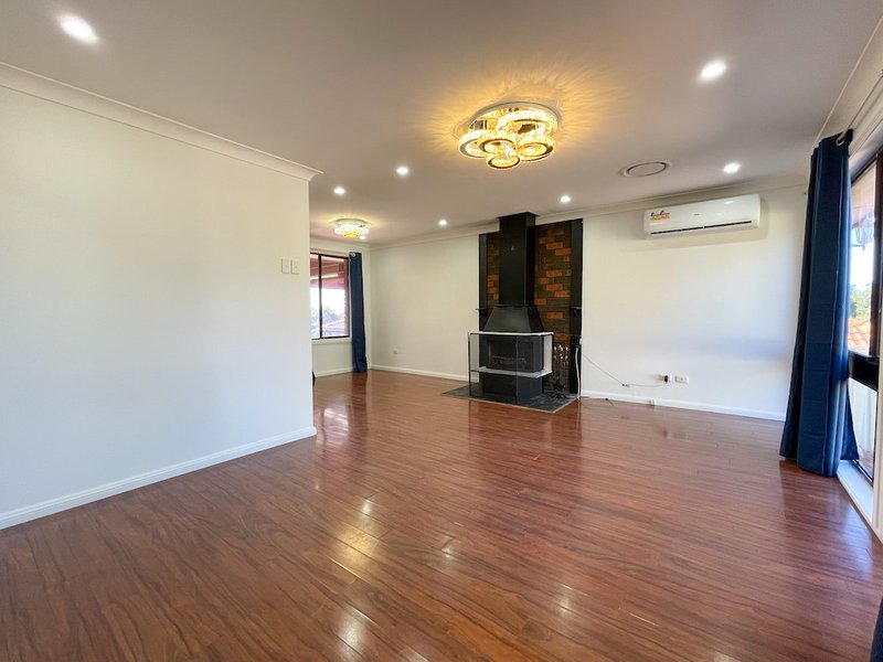 Photo - 11 Eschol Park Drive, Eschol Park NSW 2558 - Image 4