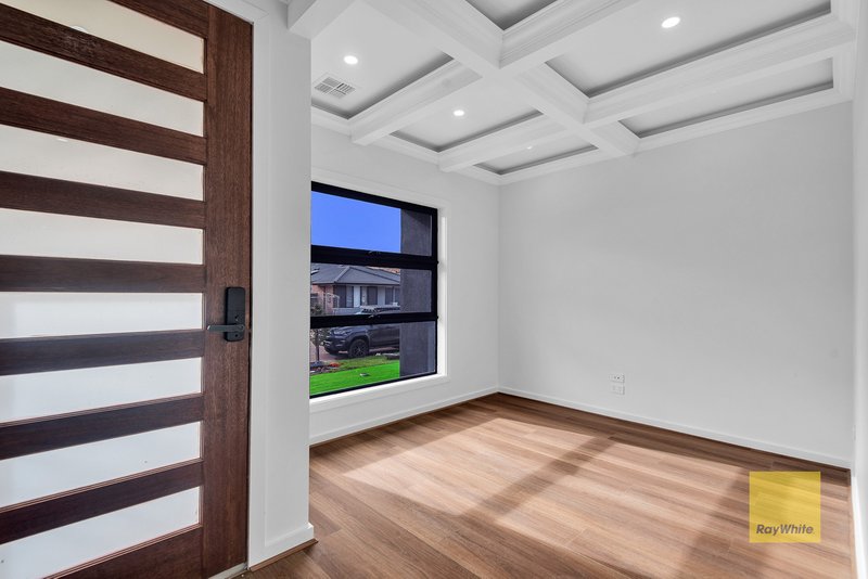Photo - 11 Esmeralda Avenue, Tarneit VIC 3029 - Image 2