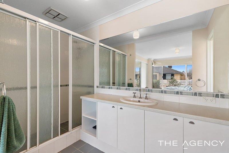 Photo - 11 Essence Bend, Atwell WA 6164 - Image 5