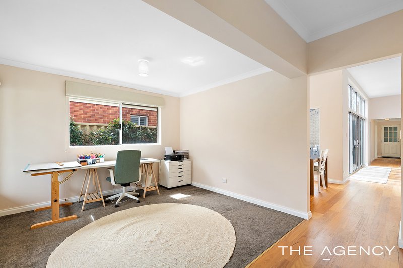 Photo - 11 Essence Bend, Atwell WA 6164 - Image 7