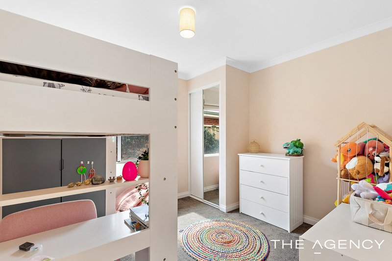 Photo - 11 Essence Bend, Atwell WA 6164 - Image 16